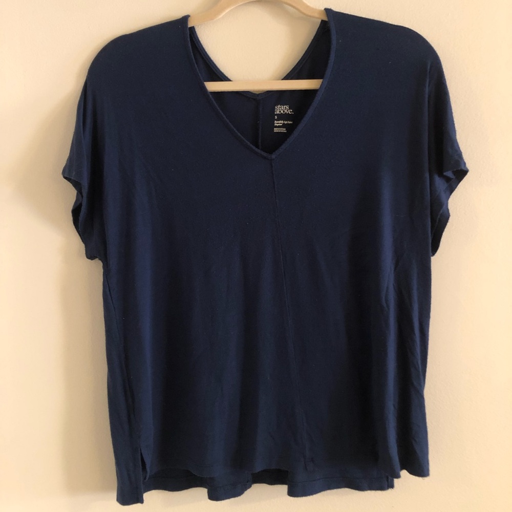 Cute navy blue soft v neck top
